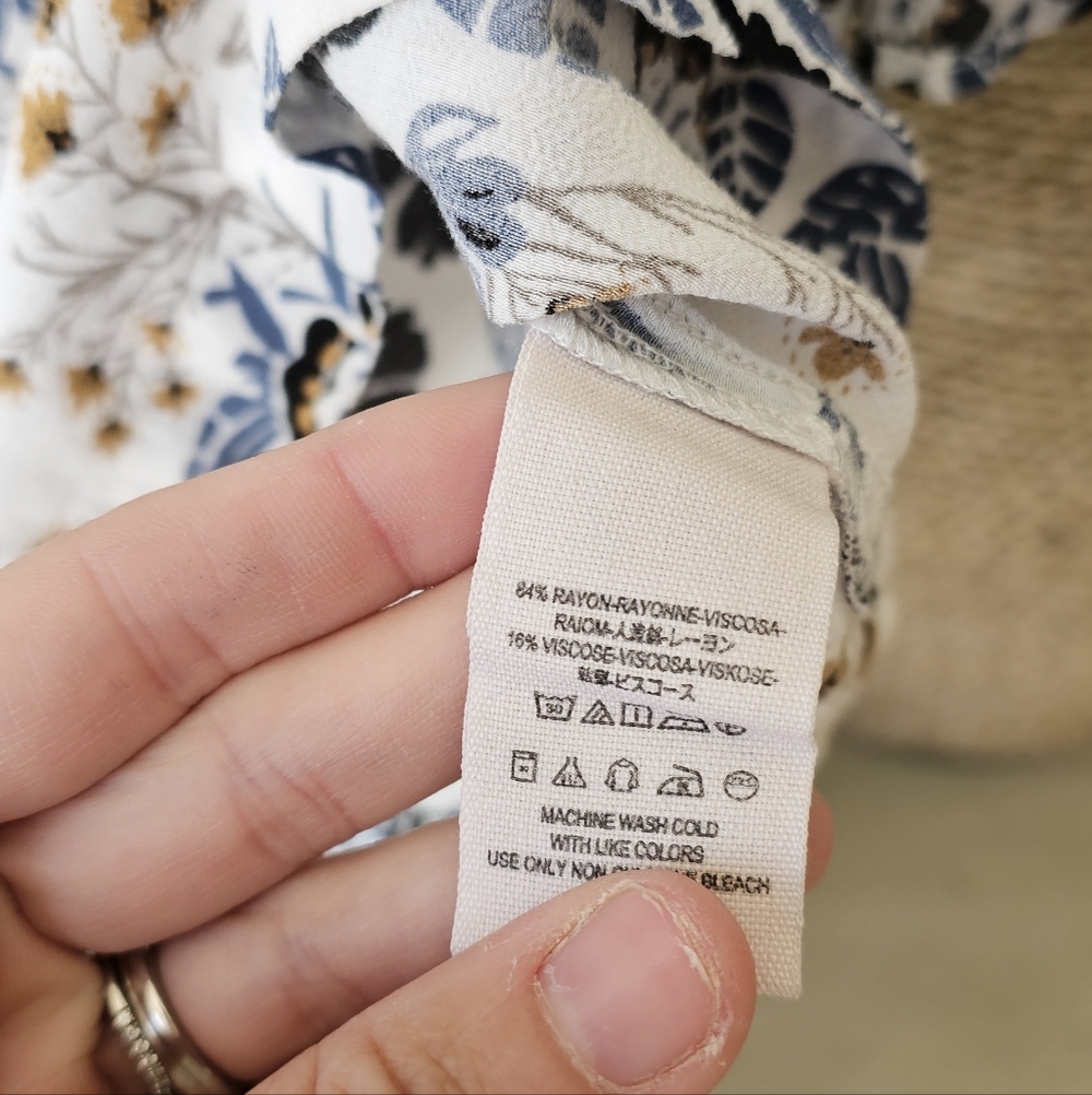 Free People Magic Mystery Floral Printed Tunic / Mini Dress in Ivory Blue Ditsy - Picture 8 of 10